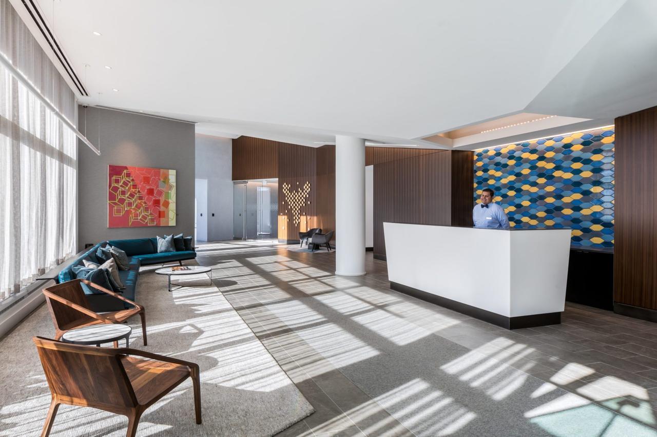 Deedee'S Sky Rise Apartments At Newport II Джерсі-Сіті Екстер'єр фото