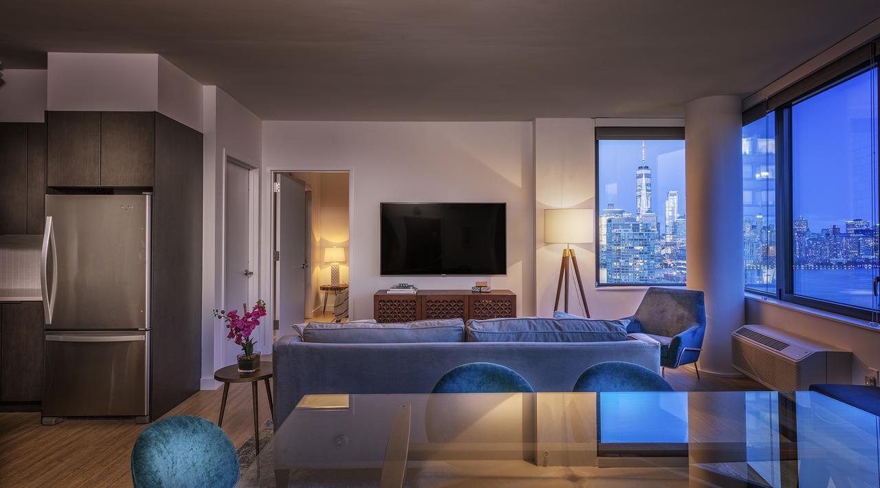 Deedee'S Sky Rise Apartments At Newport II Джерсі-Сіті Екстер'єр фото