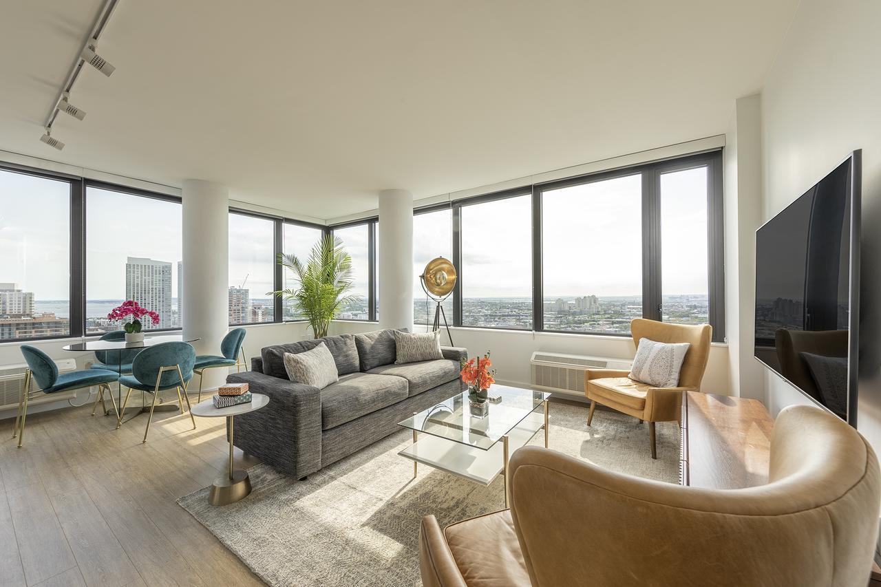 Deedee'S Sky Rise Apartments At Newport II Джерсі-Сіті Екстер'єр фото